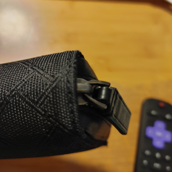 Fabric clutch wallet - Picture 7 of 8